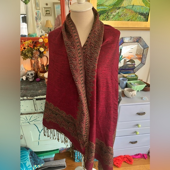 Large Pashmina Scarf or Shawl with Fringe Fine Wool Maroon Gold VGUC - Picture 2 of 4